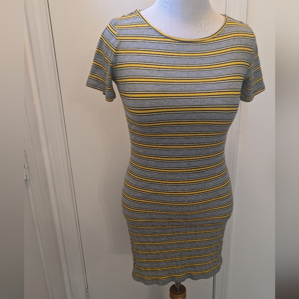 Le Lis Gray and Yellow Striped Knit Bodycon Dress